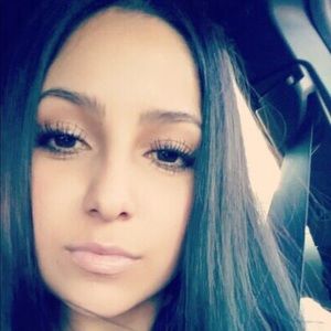 Meet your Posher, Sandra